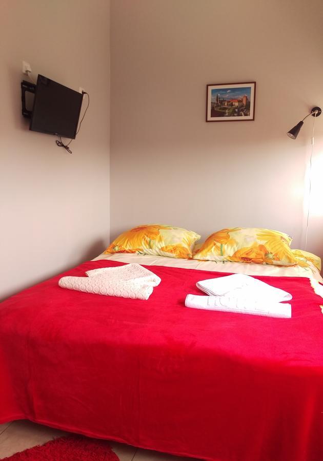 Hostel Bazar คราคูฟ ภายนอก รูปภาพ